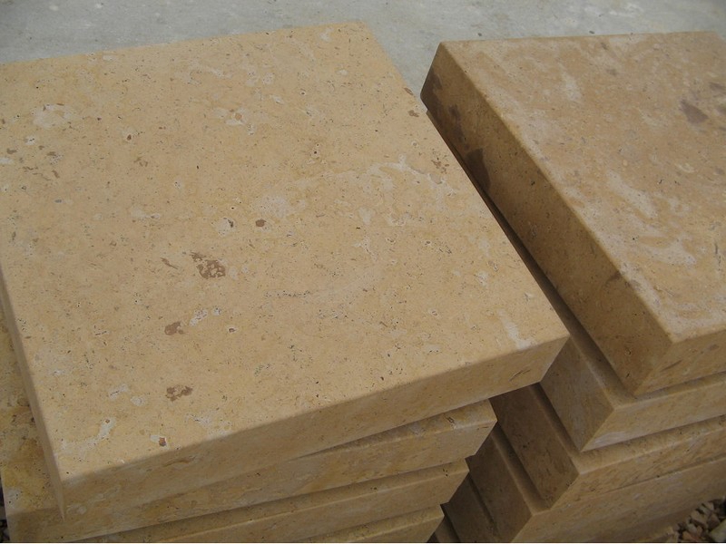 Jura Beige Limestone Flamed